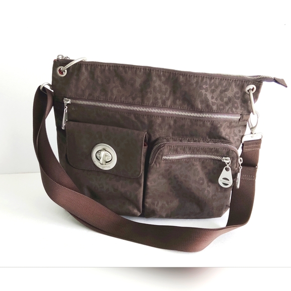 COPY - Baggallini women's crossbody/shoulder nylon bag. Pre-owned. - Picture 1 of 6
